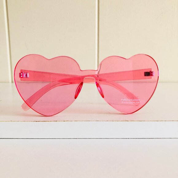 Heart Shape Frameless Sunglasses - Picture 4 of 5